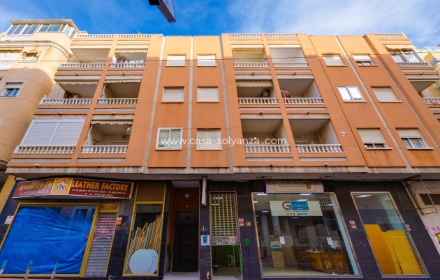 Reventa - Apartamento / piso - Torrevieja - Center