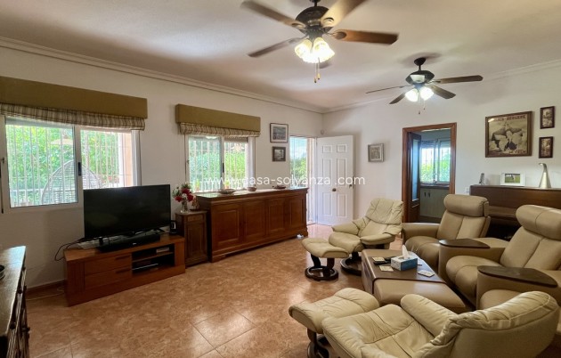 Wiederverkauf - Villa - Orihuela