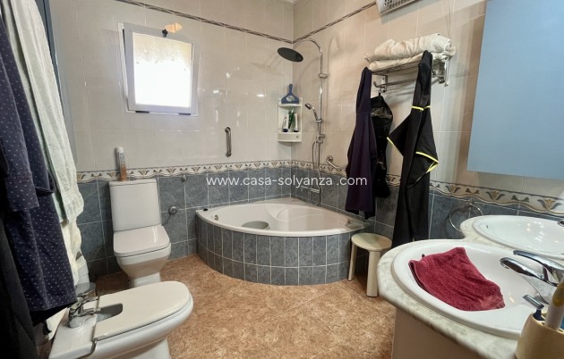 Wiederverkauf - Villa - Orihuela