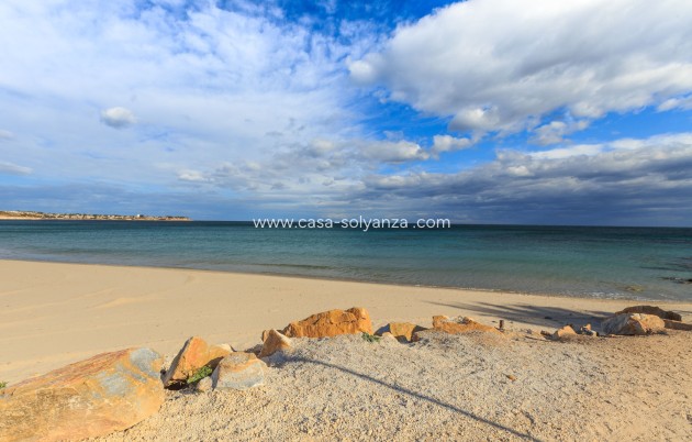 Resale - Villa - Orihuela Costa - Las Colinas Golf Resort