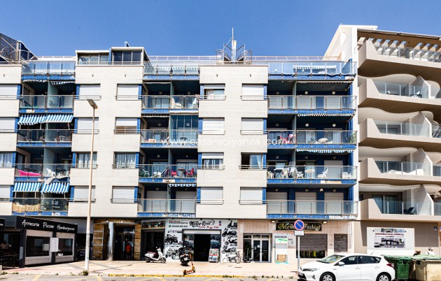 Resale - Apartment / flat - Torrevieja - Beach