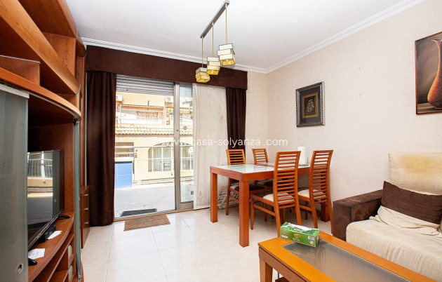 Resale - Apartment / flat - Torrevieja - Beach