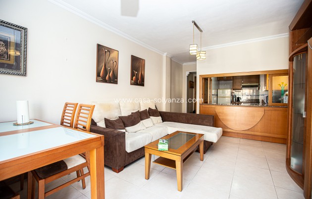 Resale - Apartment / flat - Torrevieja - Beach