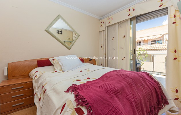 Resale - Apartment / flat - Torrevieja - Beach