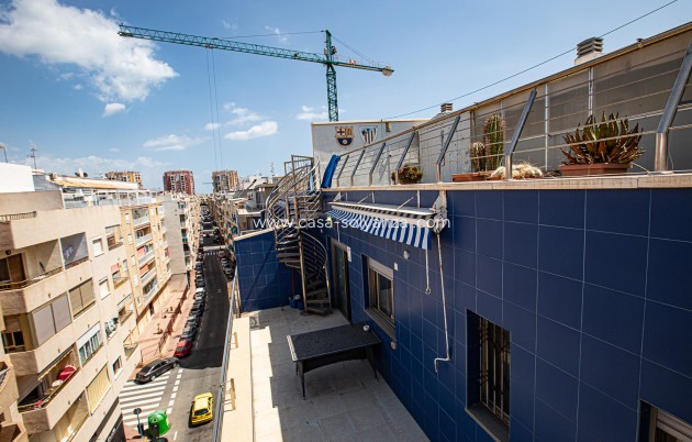 Resale - Apartment / flat - Torrevieja - Beach