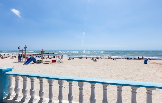 Resale - Apartment / flat - Torrevieja - Beach