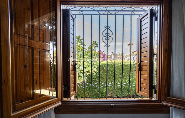 Resale - Villa - La Zenia - Beach