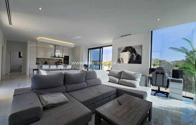 Wiederverkauf - Villa - Las Colinas Golf Resort