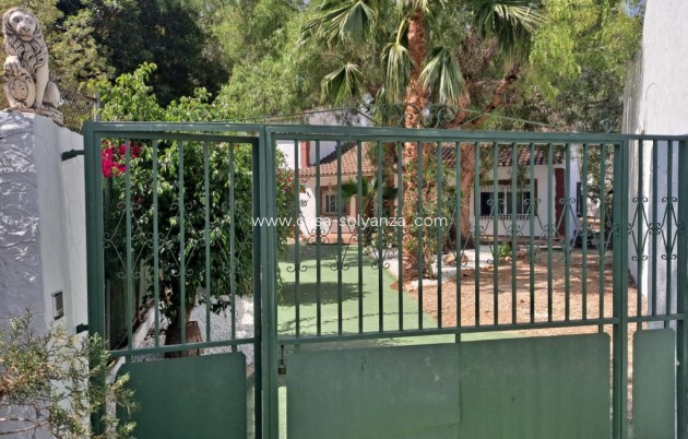 Reventa - Country Property/Finca - Orihuela