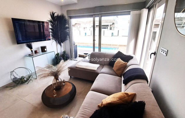 Resale - Villa - Orihuela Costa - Costa Blanca