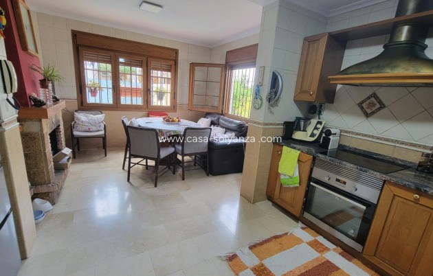 Revente - Independent villa - Torrevieja - Aguas nuevas