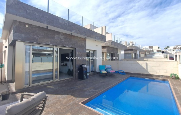 Resale - Villa - Orihuela Costa - Costa Blanca