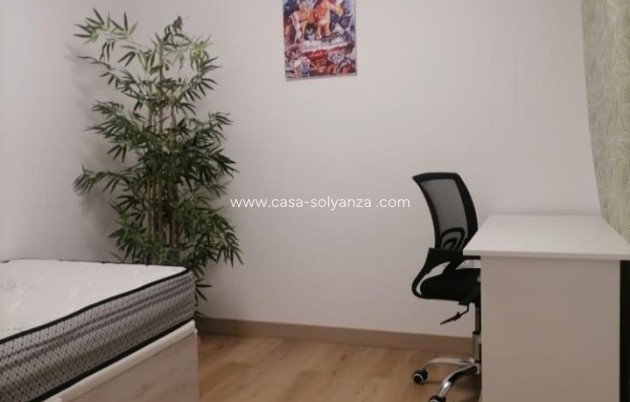 Wiederverkauf - Wohnung - Alicante - Altozano