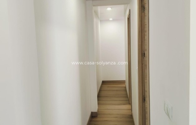 Wiederverkauf - Wohnung - Alicante - Altozano