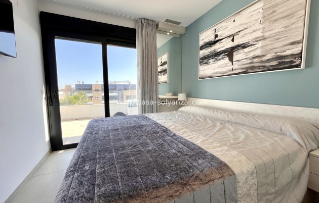 Reventa - Apartamento / piso - Playa Flamenca - Costa Blanca
