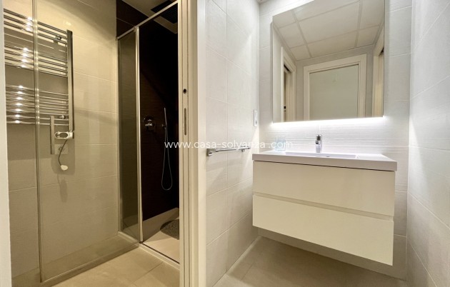 Reventa - Apartamento / piso - Playa Flamenca - Costa Blanca