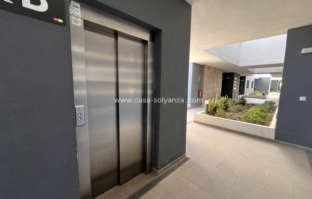 Reventa - Apartamento / piso - Playa Flamenca - Costa Blanca