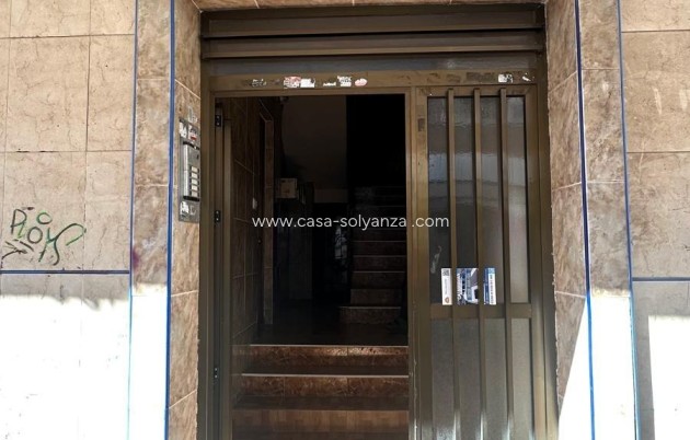 Revente - Appartement - Torrevieja - Paseo Maritimo