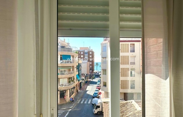 Revente - Appartement - Torrevieja - Paseo Maritimo