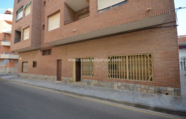Revente - Commercial - Torrevieja - Playa de los Locos