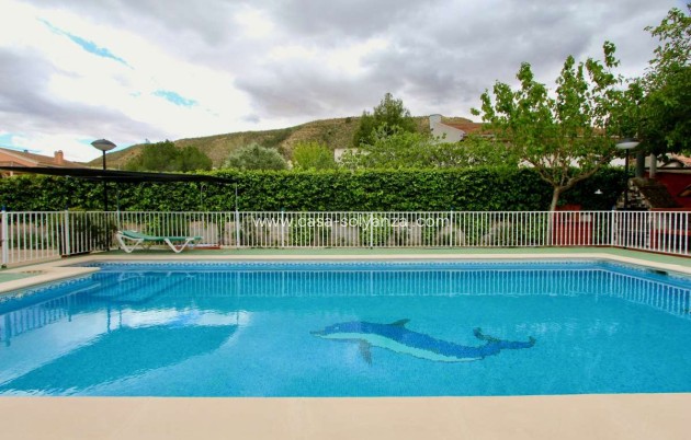 Resale - Villa - Canadas De San Pedro - Inland