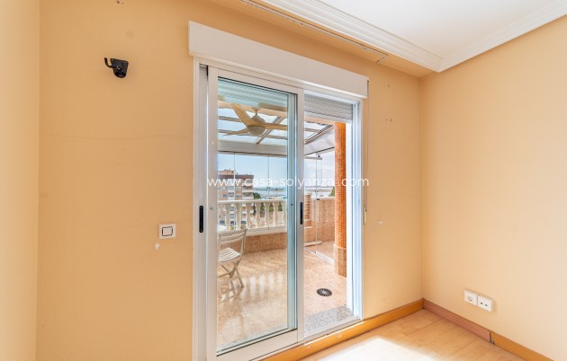 Revente - Appartement - Torrevieja - Puerto