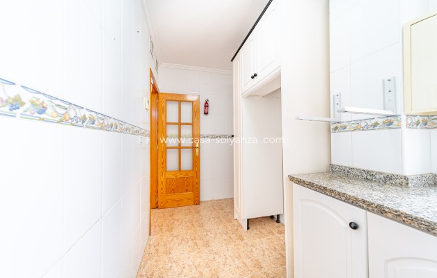 Revente - Appartement - Torrevieja - Puerto