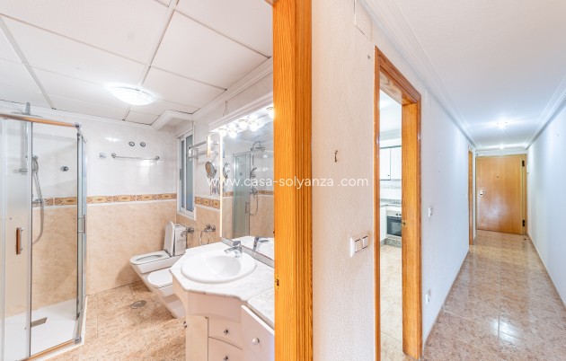 Revente - Appartement - Torrevieja - Puerto