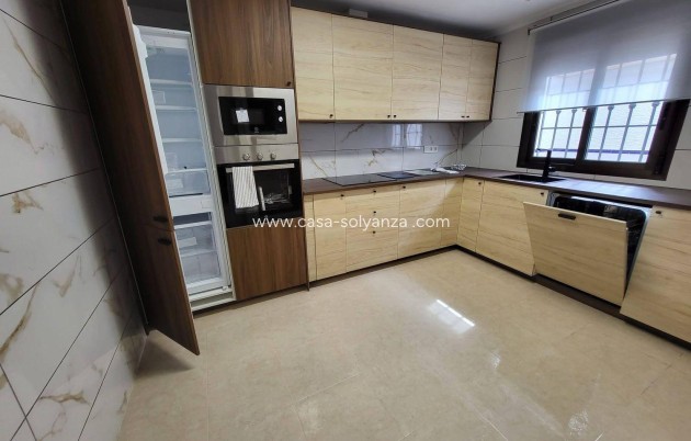 Revente - Maison de ville - San Miguel de Salinas - Ciudad de las comunicaciones