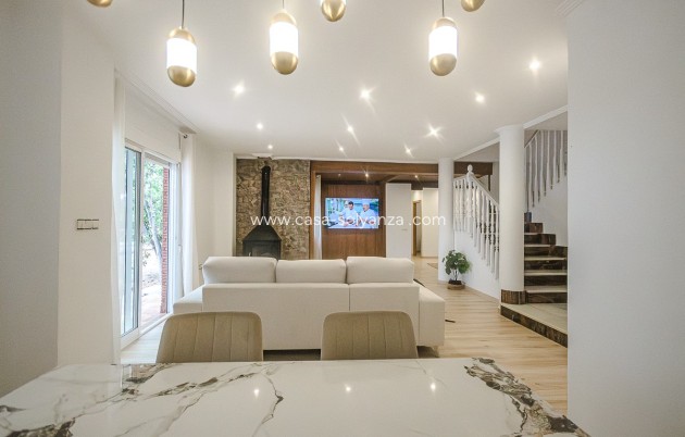 Reventa - Country Property/Finca - ORIHUELA - Orihuela