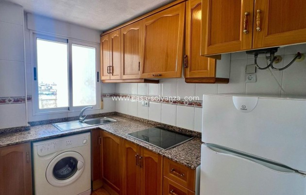 Herverkoop - Appartement / flat - Torrevieja - Playa de los Locos