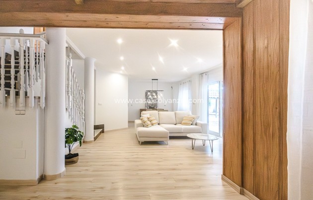 Reventa - Country Property/Finca - ORIHUELA - Orihuela