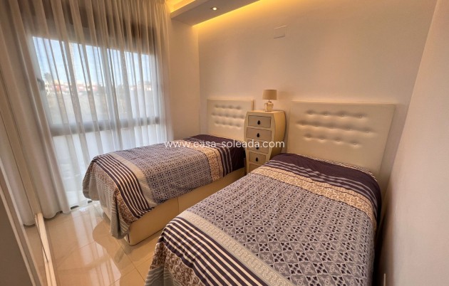 Resale - Apartment / flat - Ciudad Quesada - Costa Blanca