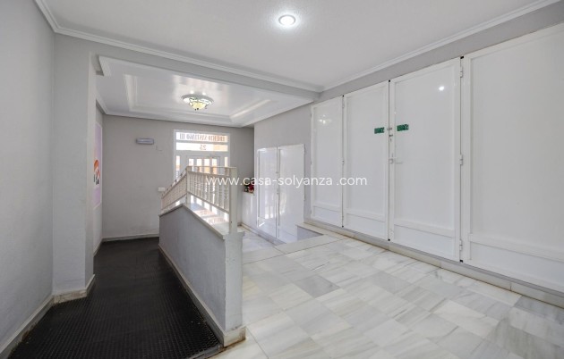 Wiederverkauf - Wohnung - Guardamar del Segura