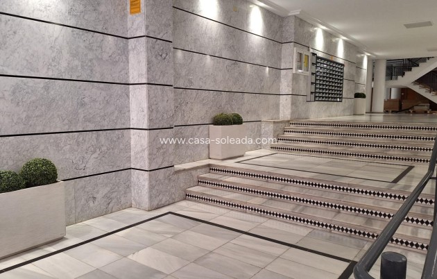 Revente - Appartement - Torrevieja - Acequion