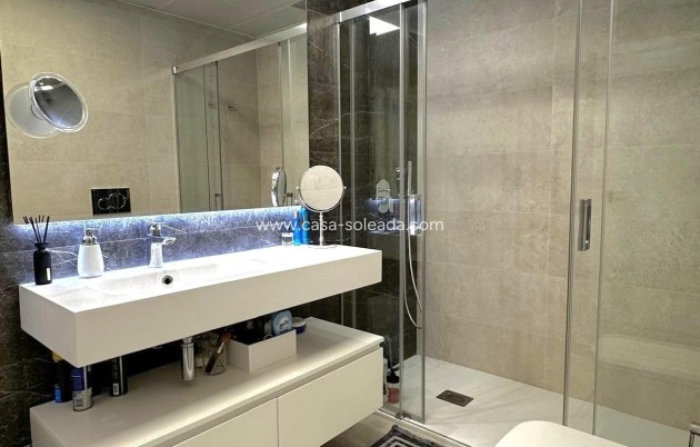 Herverkoop - Appartement / flat - Benidorm - Playa de Poniente