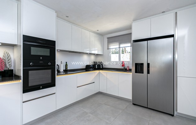 Revente - Villa - Campoamor - Lomas de Don Juan