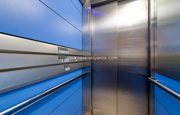 Revente - Appartement - Torrevieja - Centro - Muelle Pesquero