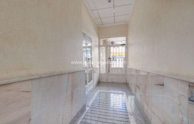 Revente - Appartement - Torrevieja - Centro - Muelle Pesquero