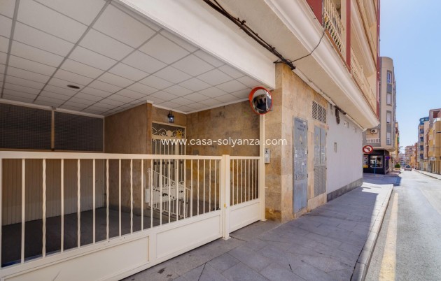 Revente - Appartement - Torrevieja - Centro - Muelle Pesquero