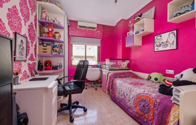 Revente - Appartement - Torrevieja - Centro - Muelle Pesquero