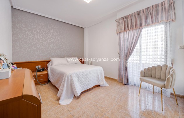 Revente - Appartement - Torrevieja - Centro - Muelle Pesquero