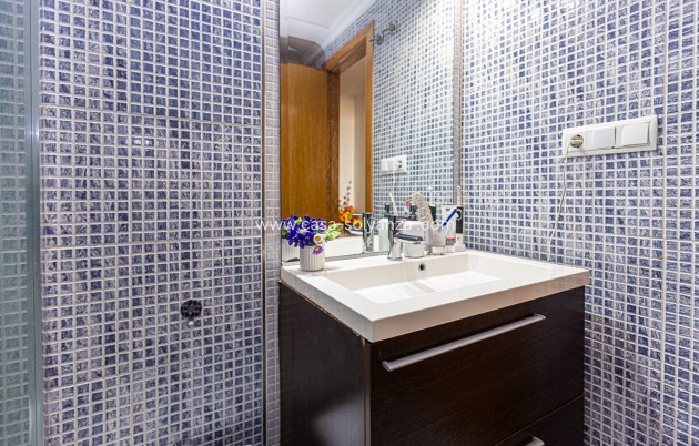 Reventa - Apartamento / piso - Torrevieja