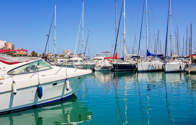 Reventa - Apartamento / piso - Torrevieja