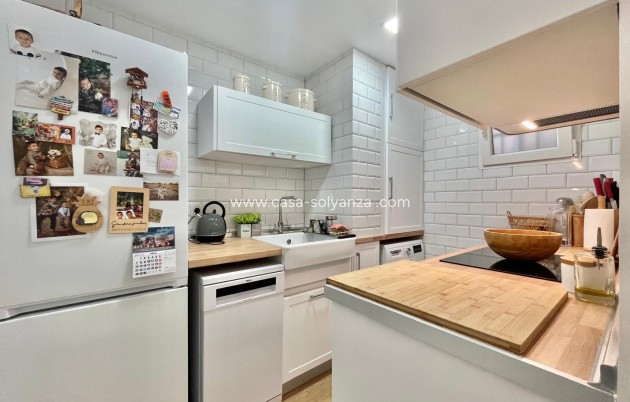 Resale - Apartment / flat - Torrevieja - Calas Blanca