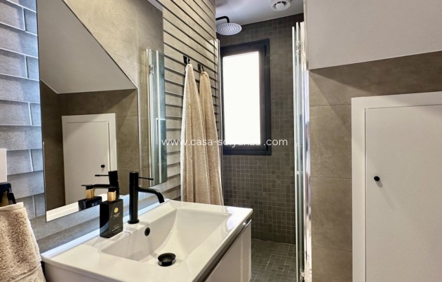 Revente - Villa - Orihuela Costa - Lomas de Cabo Roig