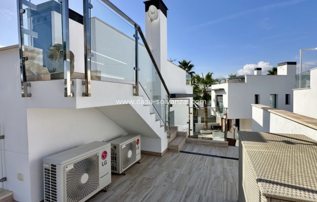 Revente - Villa - Orihuela Costa - Lomas de Cabo Roig