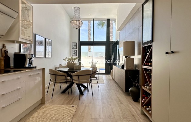 Revente - Villa - Orihuela Costa - Lomas de Cabo Roig