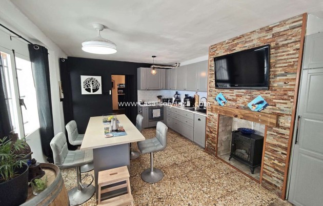 Revente - Maison de ville - Pinoso