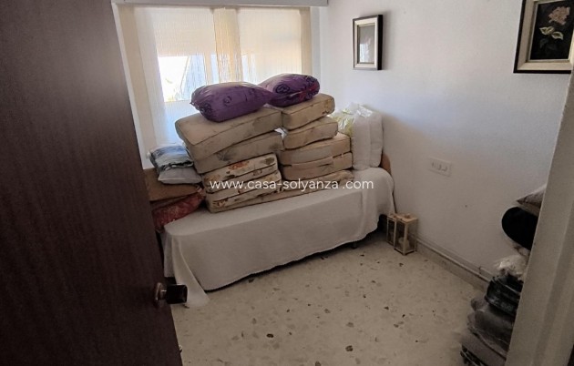 Resale - Apartment / flat - Torrevieja - Las Piscinas Naturales